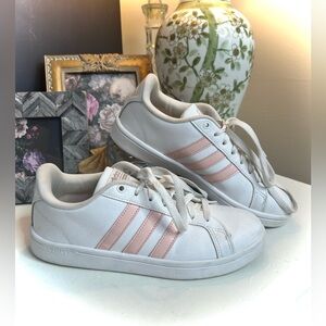Adidas Women's Advantage Cloudfoam white pink striped sneakers